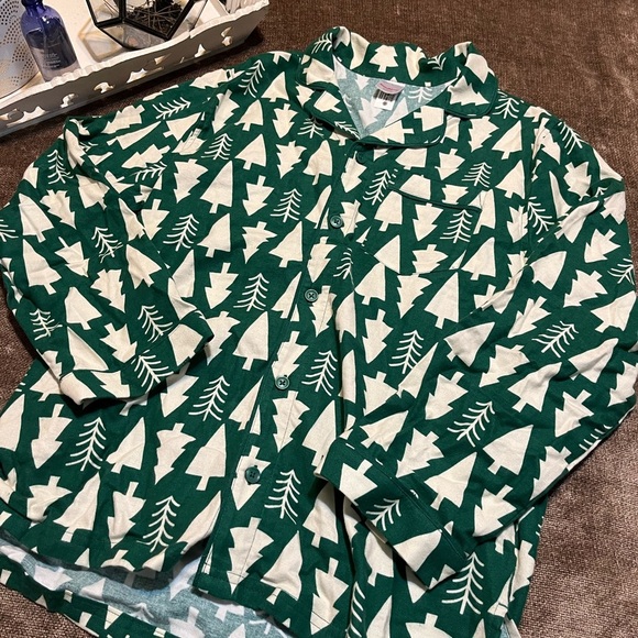 NWOT Adult Holiday Flannel Pajama Top - Size Small - Picture 1 of 4